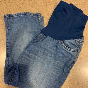 Maternity denim capri pants